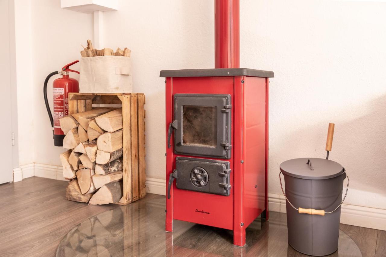 Gemutliches Tinyhouse Bungalow Mit Kamin & Sauna Am See โยอาคิมสทาล ภายนอก รูปภาพ