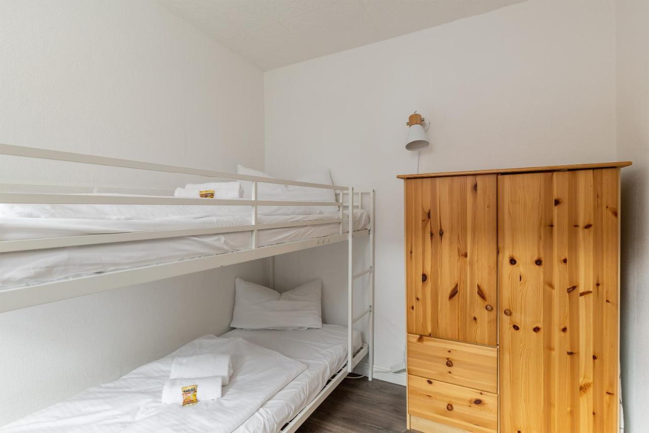 Gemutliches Tinyhouse Bungalow Mit Kamin & Sauna Am See โยอาคิมสทาล ภายนอก รูปภาพ